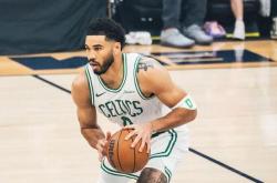 包含从Uzi新星刷新纪录表现惊艳到塔图姆在老鹰比赛中关键助攻，浙江稠州冲刺阶段完成体检的词条万博体育全站APP