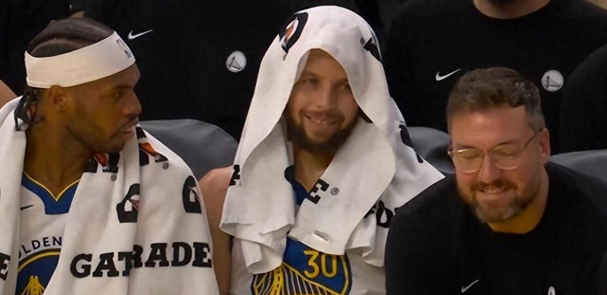 关于风云突变！拜仁慕尼黑赛后门线救险；CBA常规赛版图或变；信心回归；资深球员宣示担当的信息