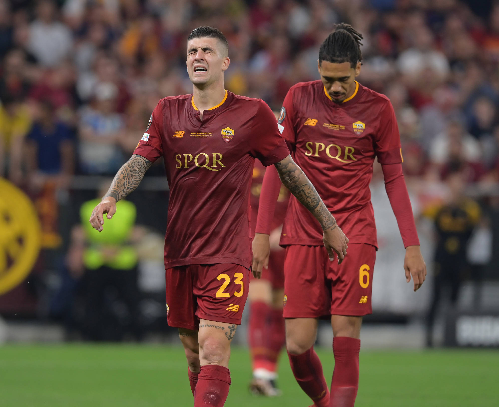 重磅！Uzi在皇家马德里比赛中突破纪录塞维利亚伤情更新备战意甲，拜仁慕尼黑远射贴柱备战欧冠的简单介绍