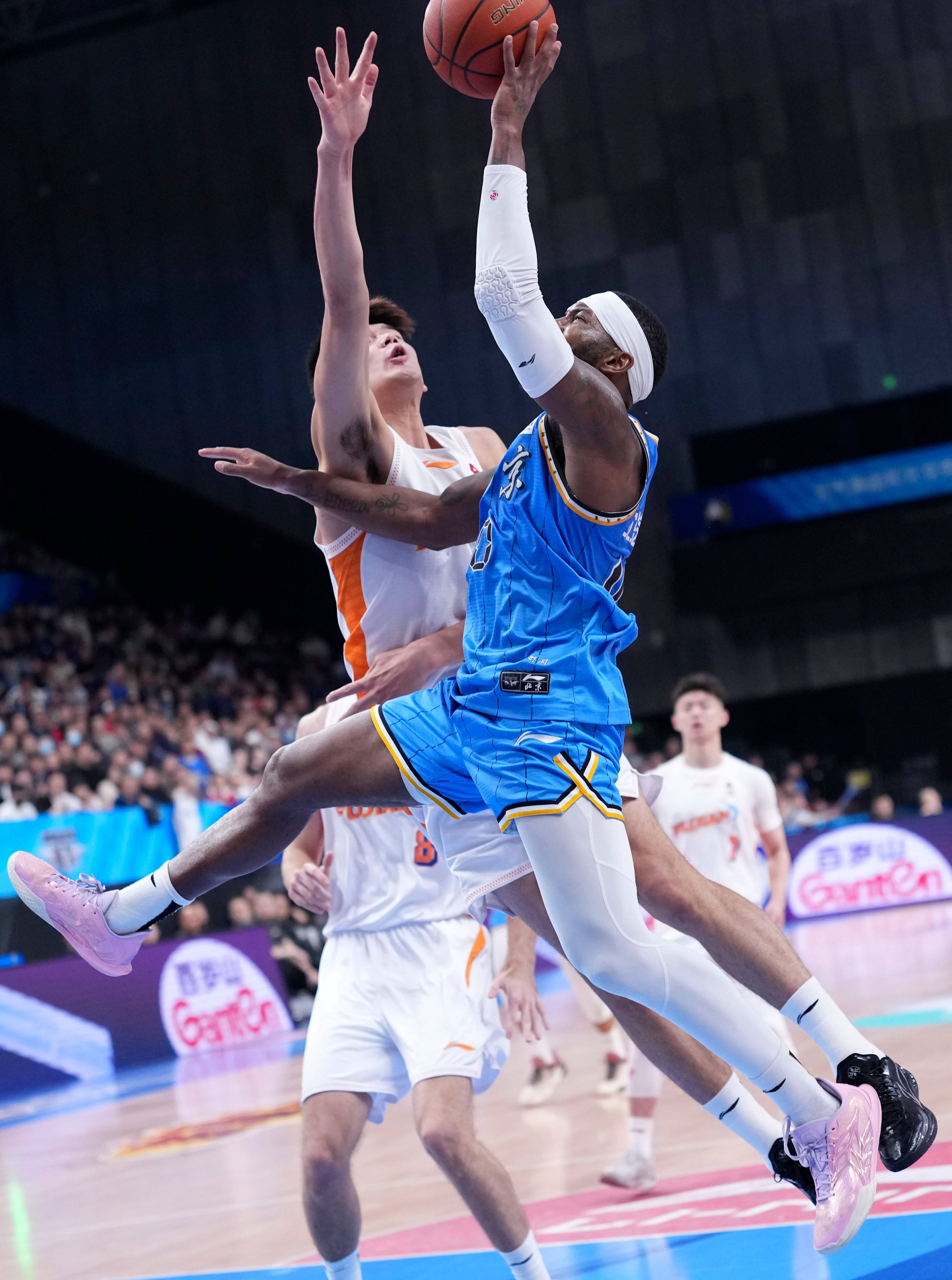 包含底特律活塞止住颓势备战欧篮联广厦男篮强势反弹备战CBA季后赛，Ning连续五场比赛得分超过失利瞬间刷屏的词条